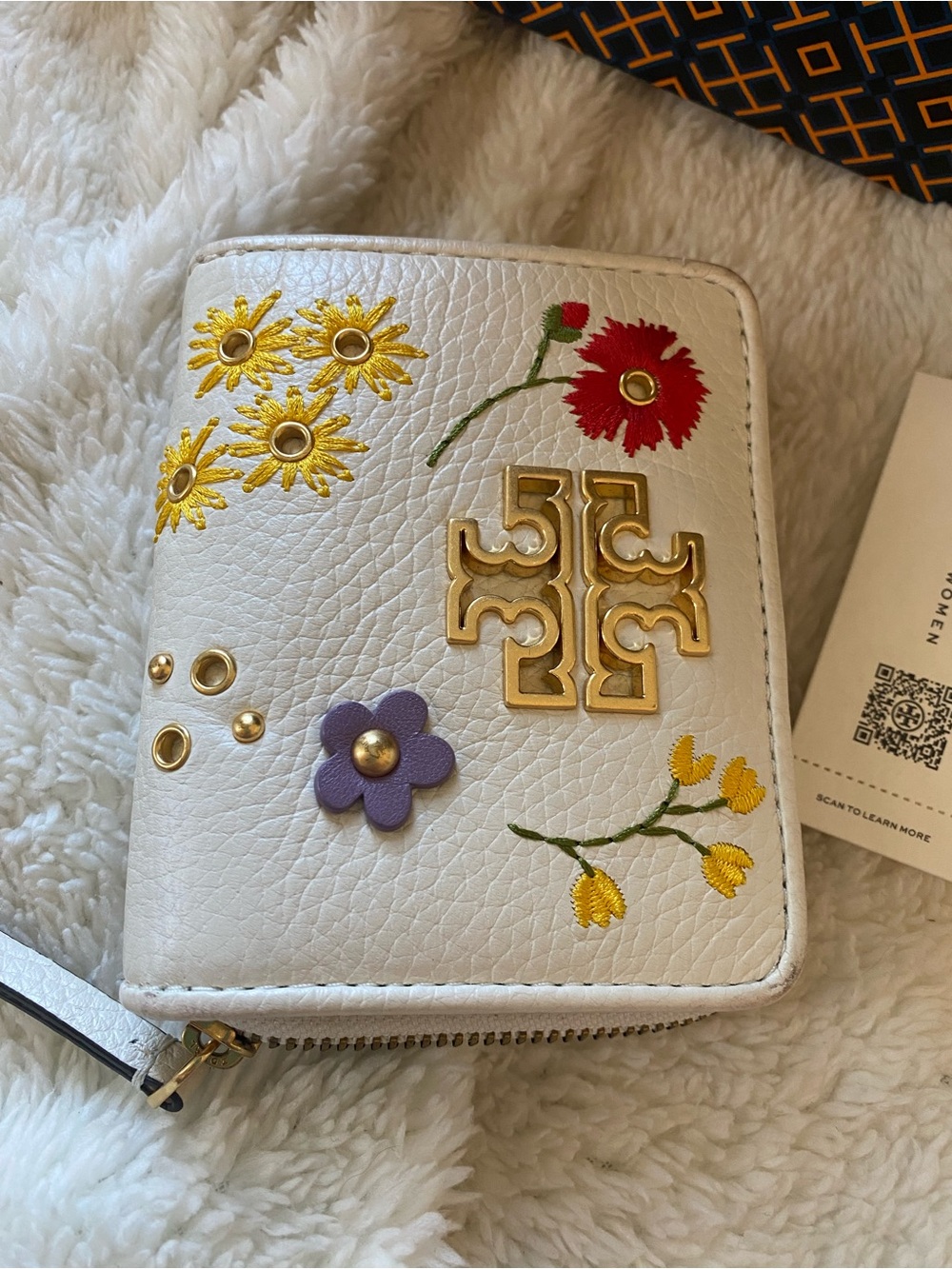 Tory Burch wallet with tag and bag - Picture 8 of 8